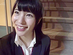 She is wearing a uniform and giving hand jobs and blow jobs one after another and taking it in her mouth.